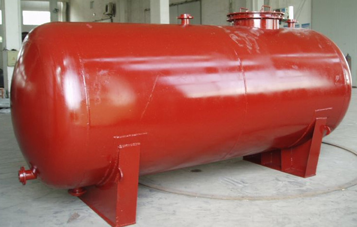 Clad Head For Pressure Vessels