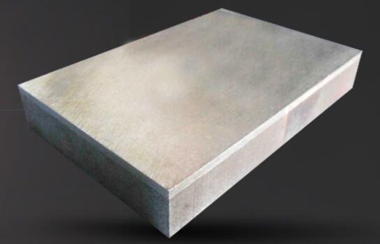 Clad steel plate
